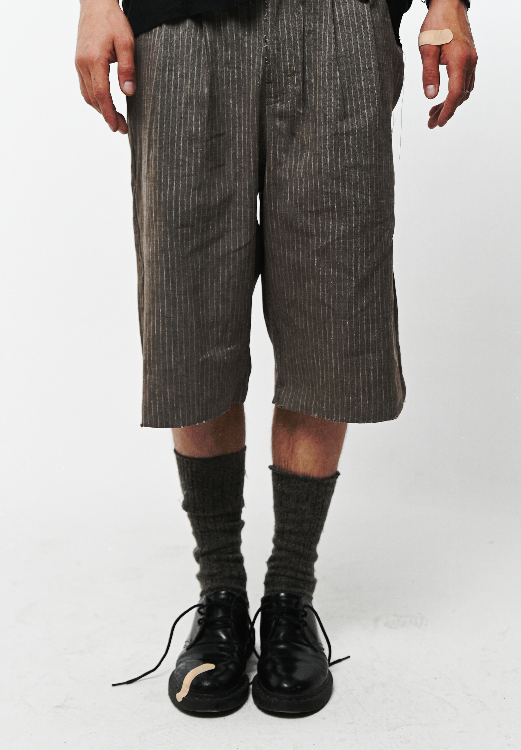 MOBSTER SHORTS [PINSTRIPE]