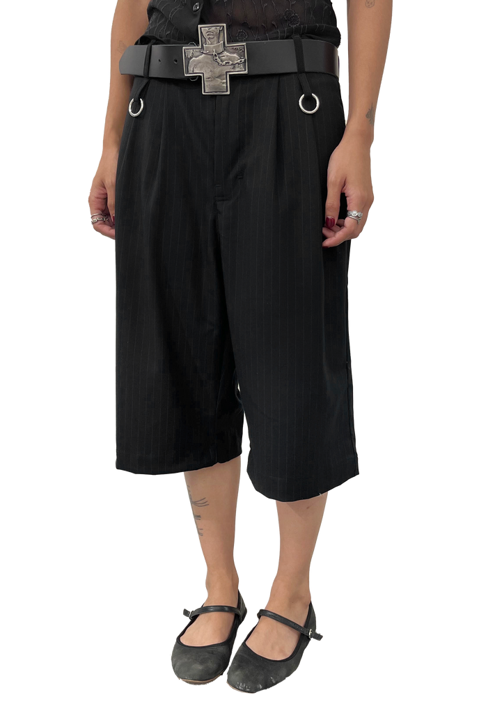 MOBSTER SHORTS [PINSTRIPE BLACK]